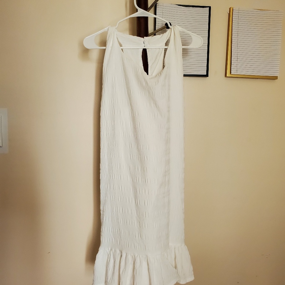 SHEIN WHITE LARGE DRESS